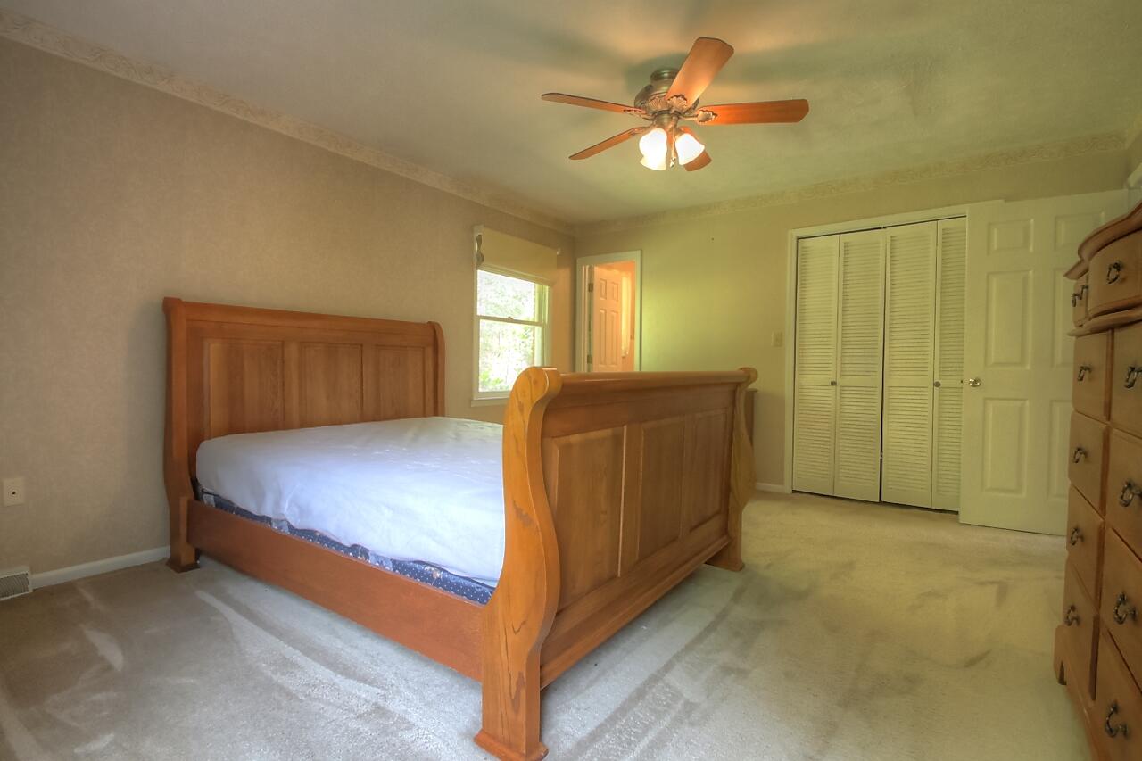 557 Sasser School Road London, KY 40744 - Photo 22 of 32 37