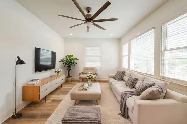 $3,800 | 1021 East 45th Street, Austin, TX 78751