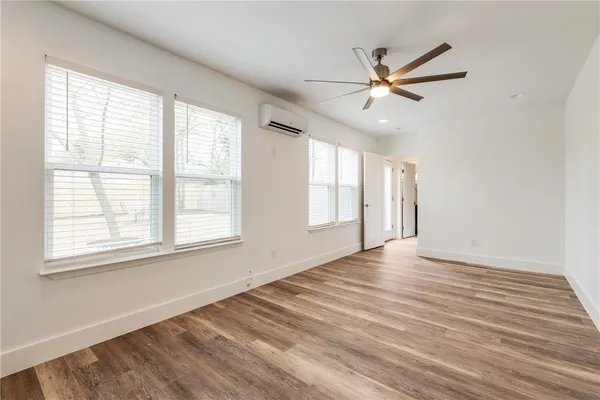 $3,800 | 1021 East 45th Street, Austin, TX 78751