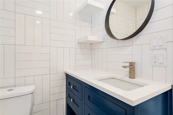 $3,800 | 1021 East 45th Street, Austin, TX 78751