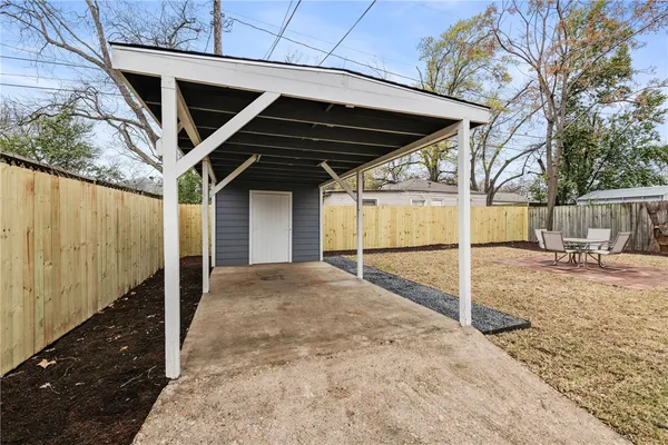 $3,800 | 1021 East 45th Street, Austin, TX 78751