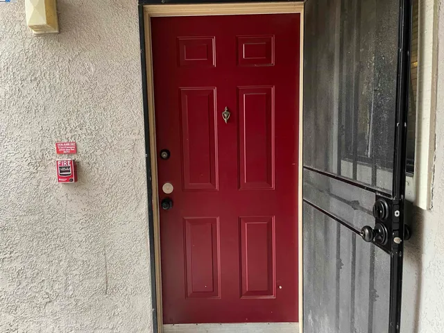 $290,000 | 7 Lancaster Circle, Unit 137, Bay Point, CA 94565