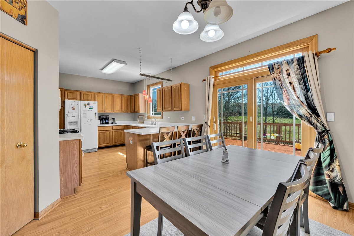 1421 Notting Hill Road Algonquin, IL 60102 - Photo 15 of 39