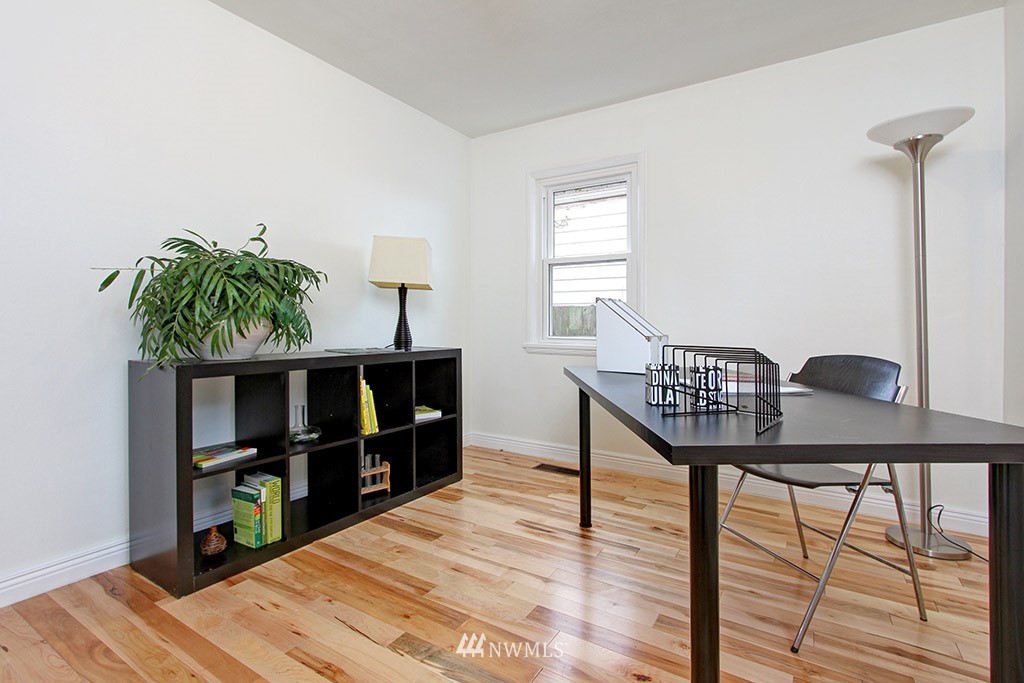 3921 Southwest Kenyon Street Seattle, WA 98136 - Photo 12 of 23 Gallery Image 12