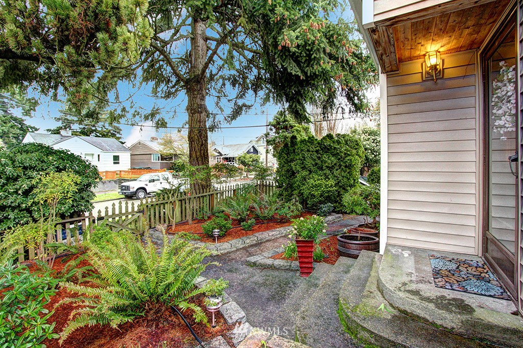 3921 Southwest Kenyon Street Seattle, WA 98136 - Photo 22 of 23 Gallery Image 22