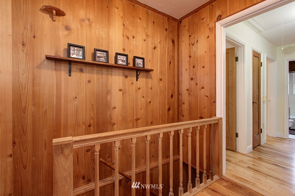 3921 Southwest Kenyon Street Seattle, WA 98136 - Photo 9 of 23 Gallery Image 9