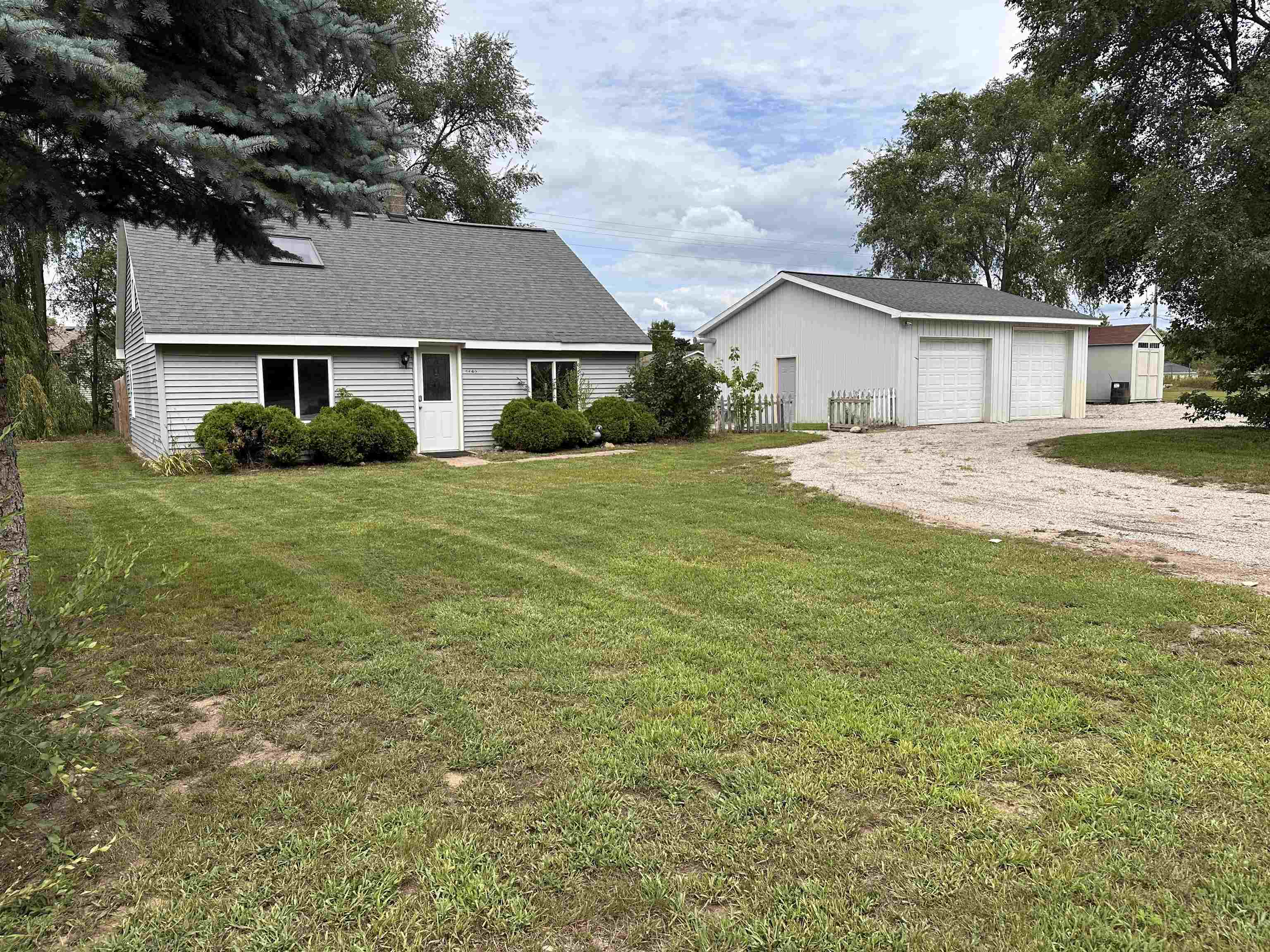 4440 Vance Road Traverse City, MI 49685 - Photo 1 of 30 1937861-31967567-4290-4822-8b17-86c97a64da4b.JPG
