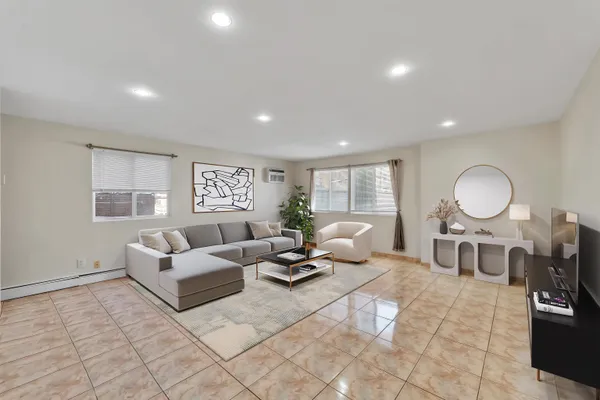 $2,300 | 226 49th Street, Unit 2, Union City, NJ 07087