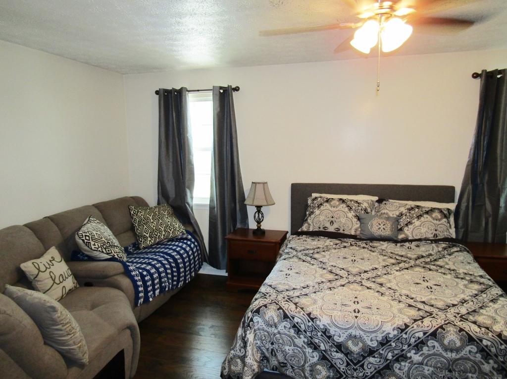 3116 High Ridge Drive Lexington, KY 40517 - Photo 18 of 28 bedroom 1b