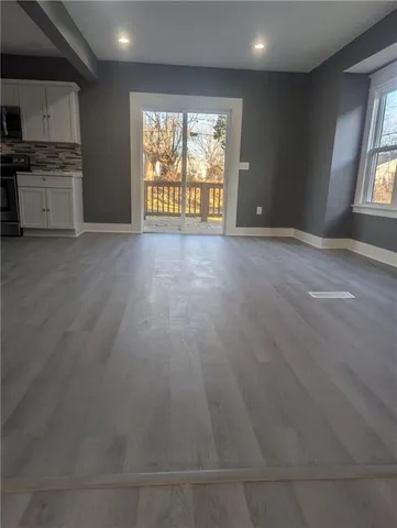 $179,900 | 3337 Flora Avenue, Kansas City, MO 64109