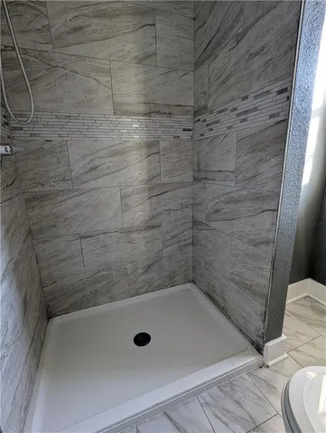 $179,900 | 3337 Flora Avenue, Kansas City, MO 64109