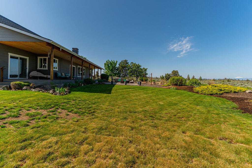 17446 Southwest Mount Adams Loop Powell Butte, OR 97753 - Photo 55 of 72 RileyVisualsa-42