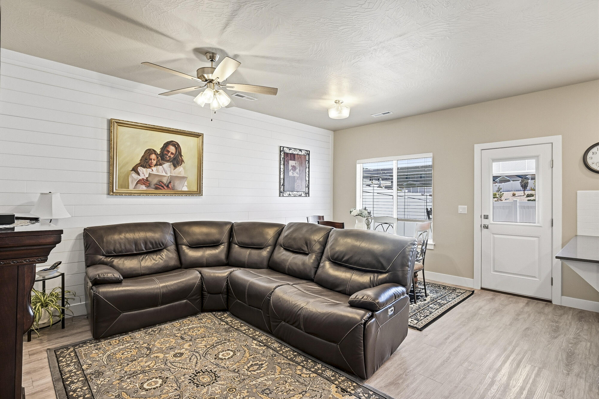 3060 North 125 East Cedar City, UT 84721 - Photo 7 of 34 3060 N 125 E-16