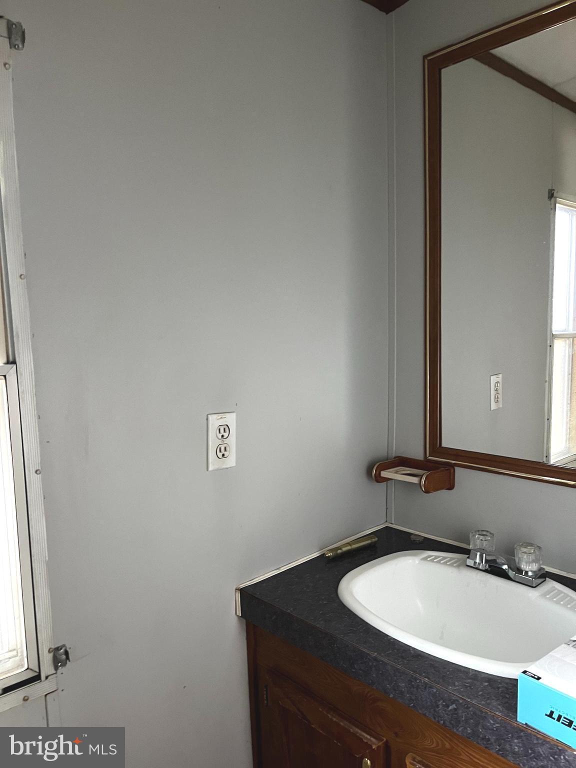 11248 Curt Dogg Road Lincoln, DE 19960 - Photo 20 of 27 Front bedroom 1/2 bath