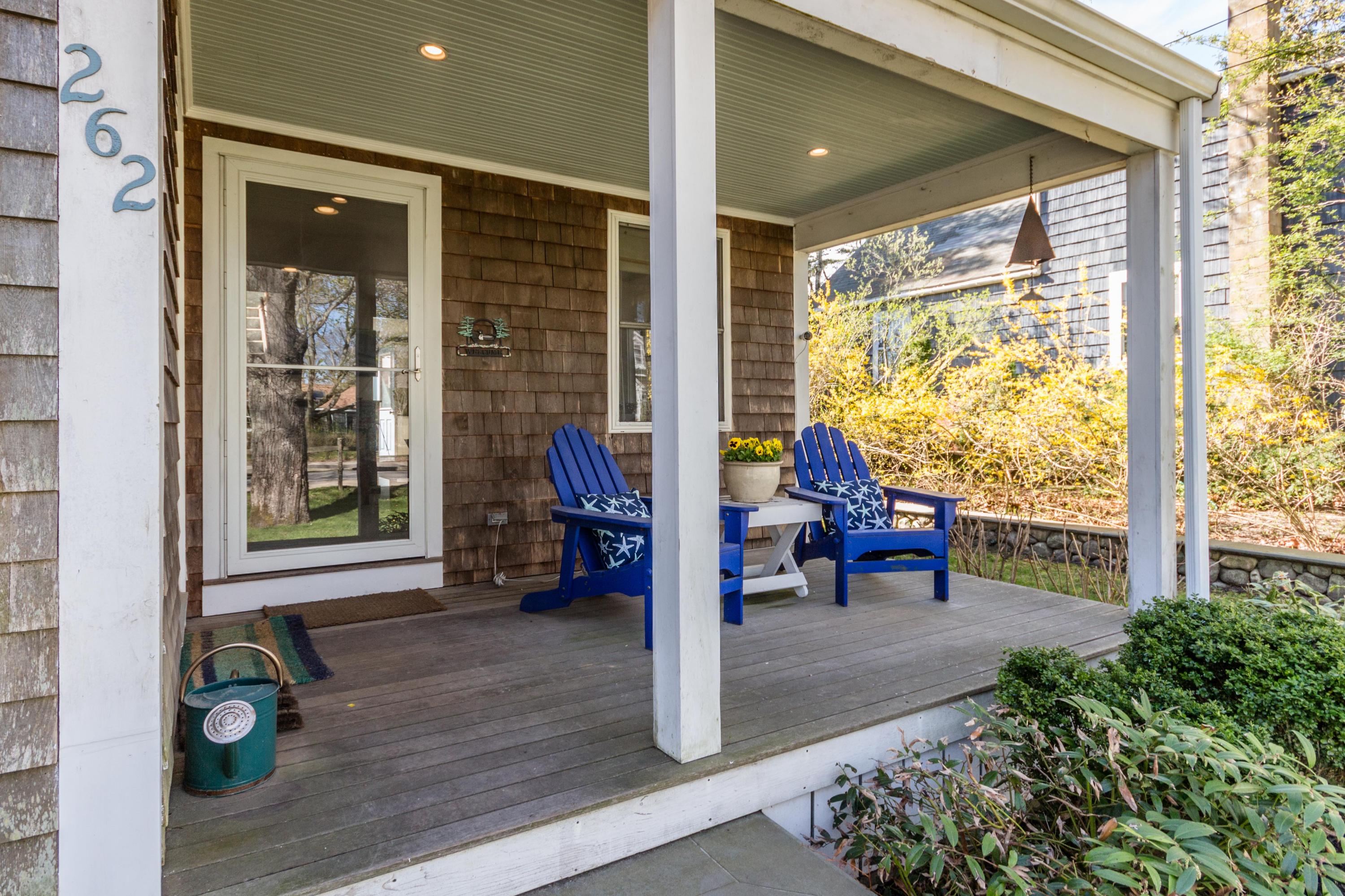 262 State Road Vineyard Haven, MA 02568 - Photo 1 of 27 262 State Road (1 of 38)