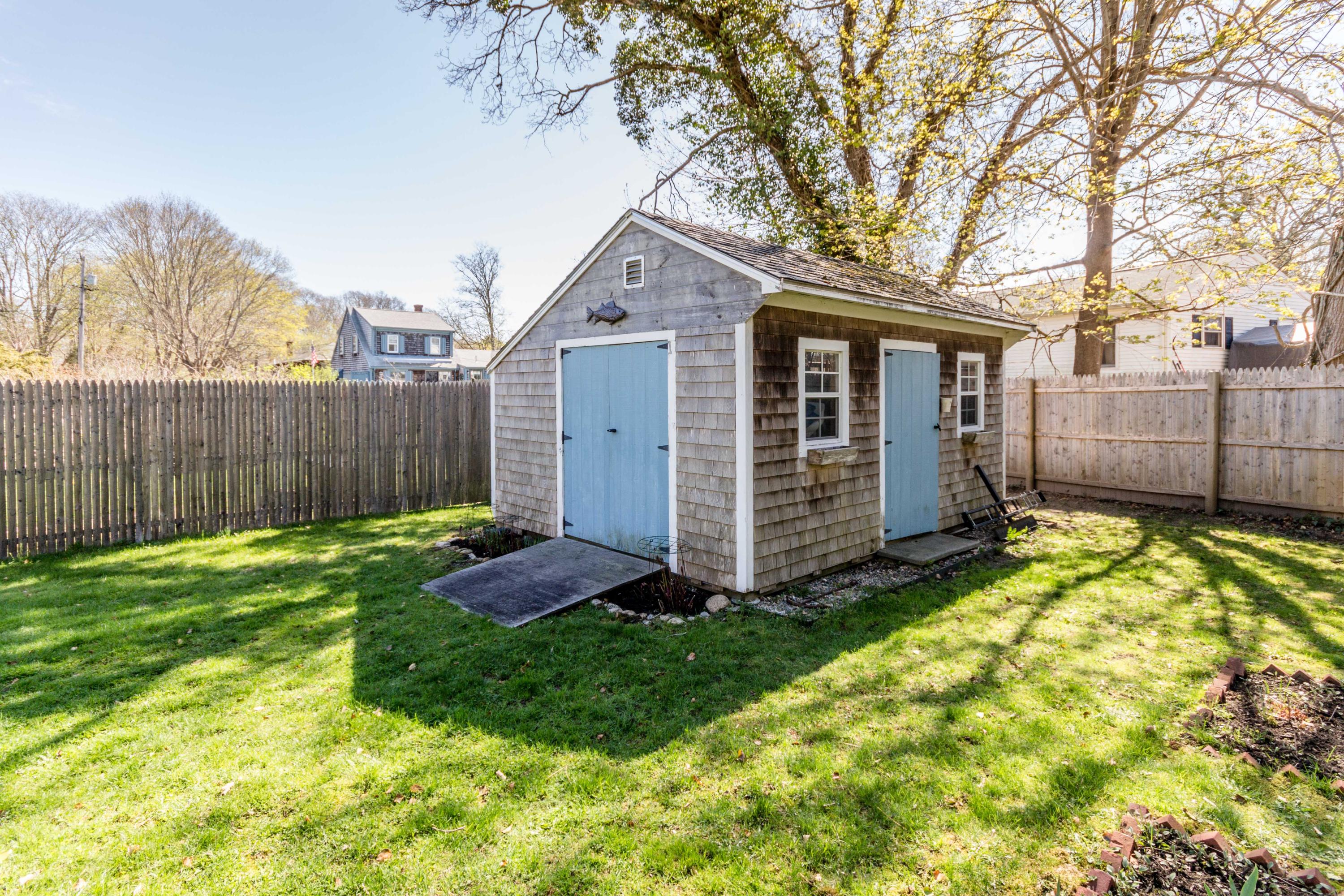 262 State Road Vineyard Haven, MA 02568 - Photo 24 of 27 262 State Road (33 of 38)