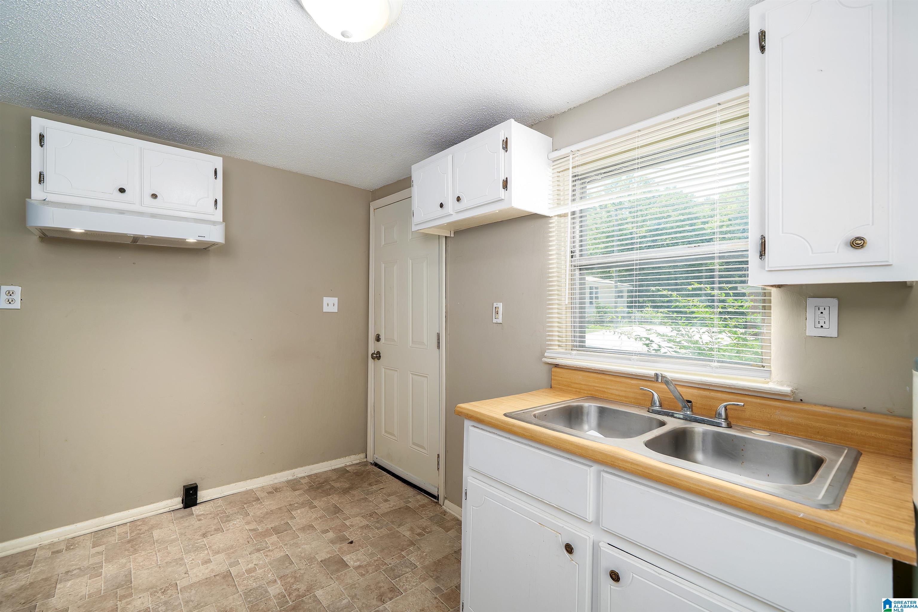 9601 Short Street Birmingham, AL 35217 - Photo 4 of 20