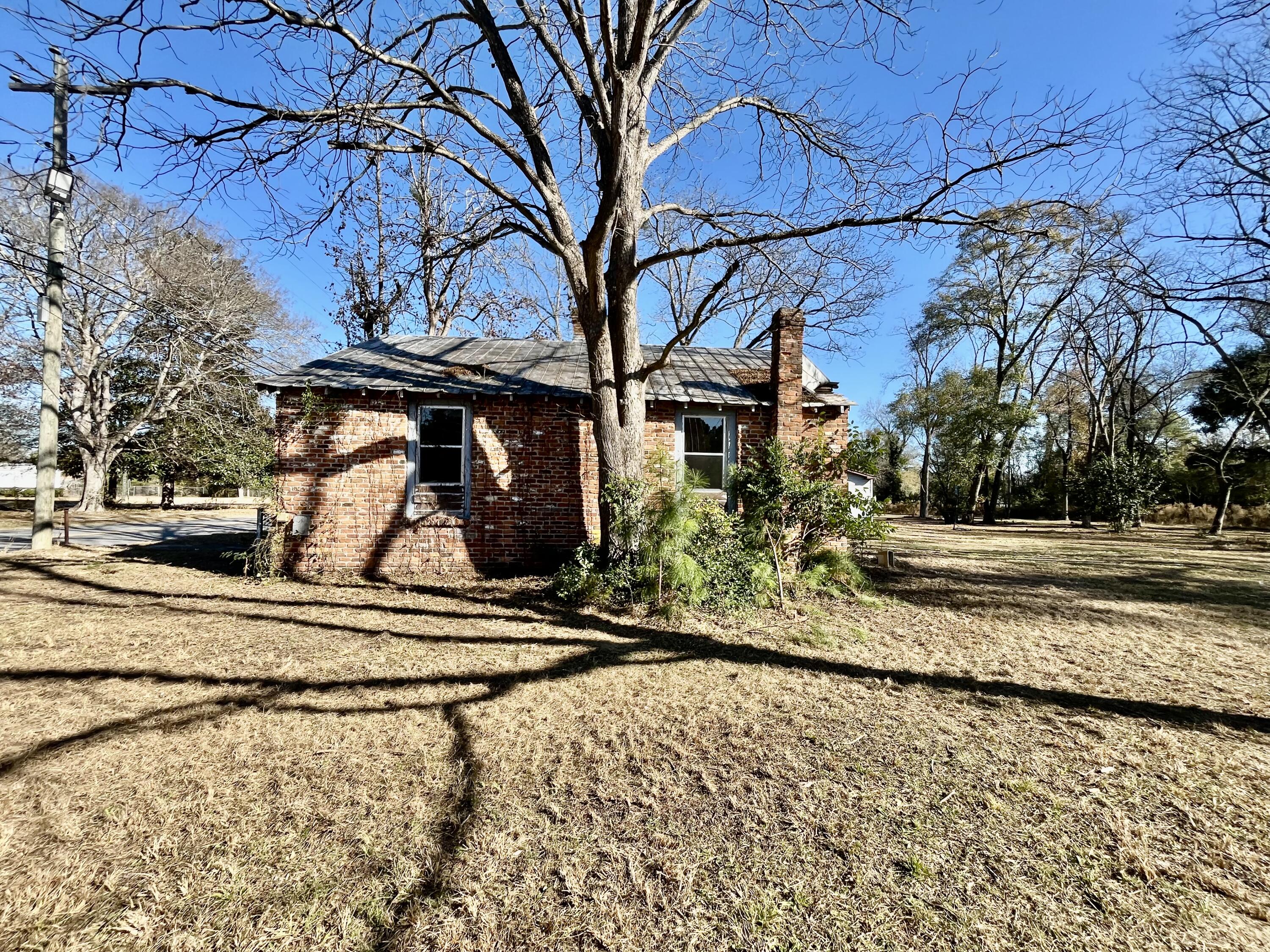153 Tyler Road Orangeburg, SC 29115 - Photo 2 of 7 IMG_2665