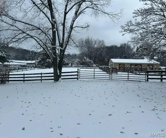 $720,000 | 760 West Spicewood Drive, Wildwood, MO 63005