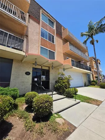 $599,500 | 185 Quincy Avenue, Unit 202, Long Beach, CA 90803