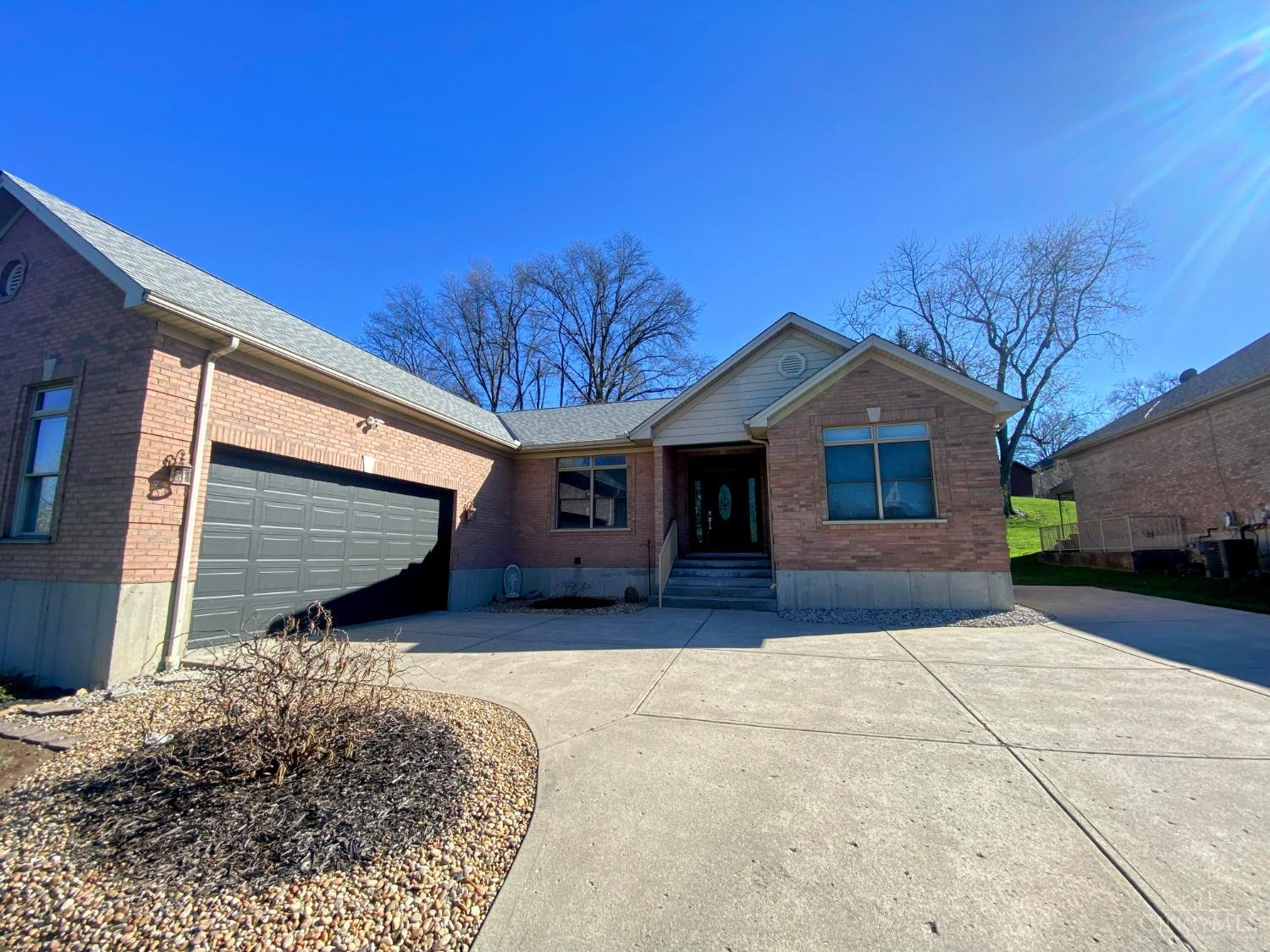 5985 Werk Road Cincinnati, OH 45248 - Photo 2 of 35
