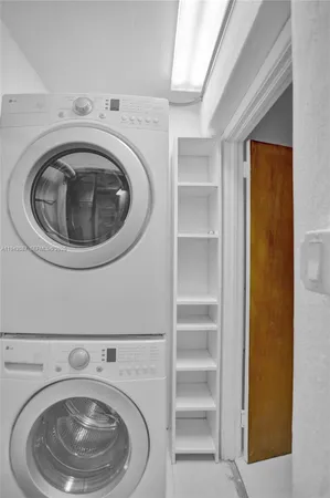 $6,000 | 286 Bal Bay Drive, Unit 2B, Bal Harbour, FL 33154