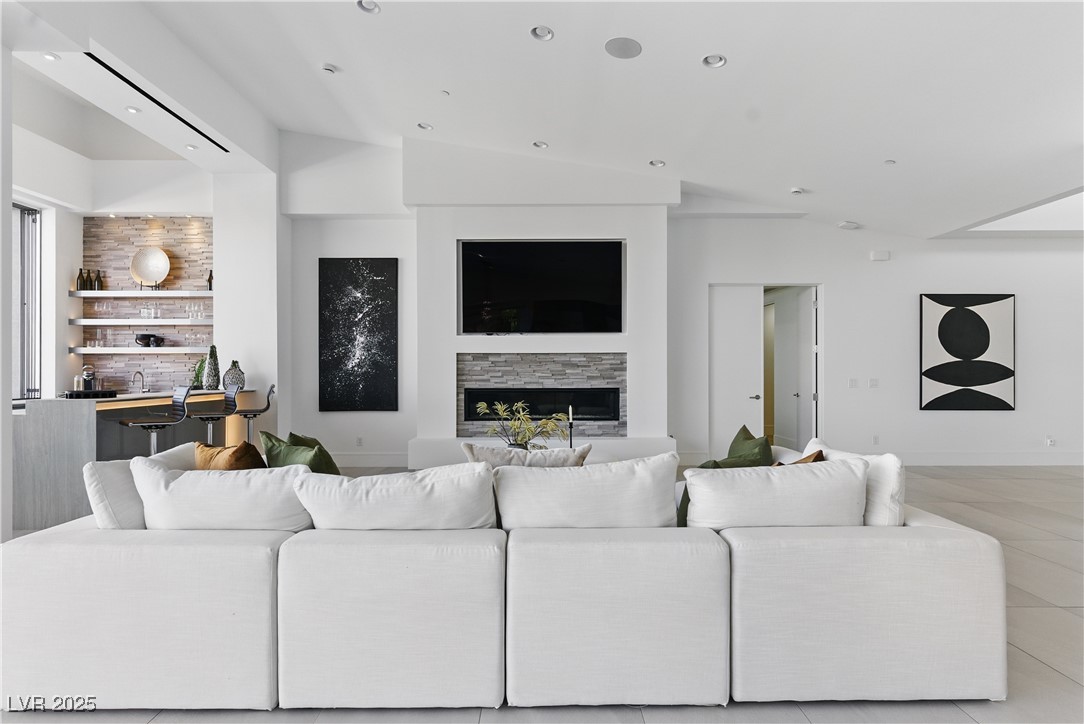 667 Palisade Rim Drive Henderson, NV 89012 - Photo 11 of 64