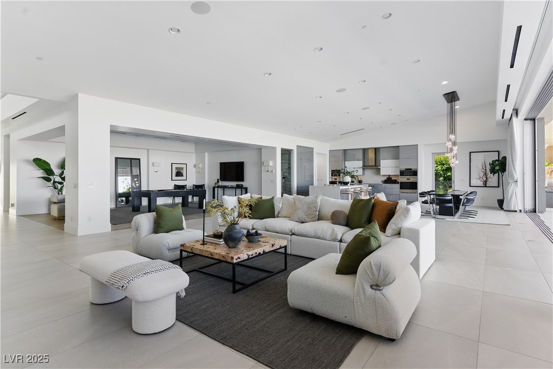 667 Palisade Rim Drive Henderson, NV 89012 - Photo 13 of 64