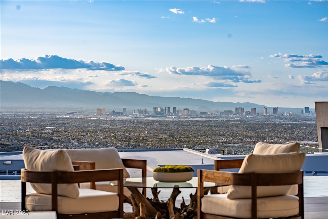 667 Palisade Rim Drive Henderson, NV 89012 - Photo 2 of 64