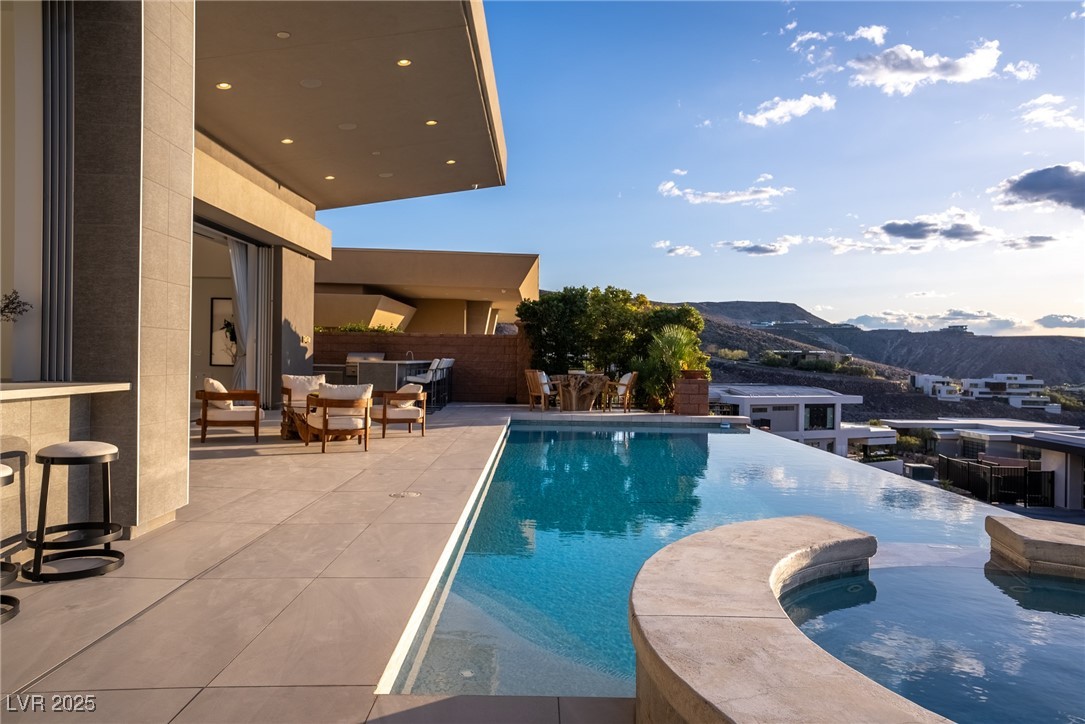 667 Palisade Rim Drive Henderson, NV 89012 - Photo 54 of 64