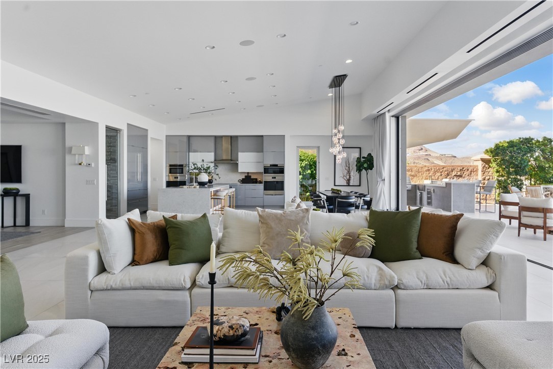 667 Palisade Rim Drive Henderson, NV 89012 - Photo 9 of 64