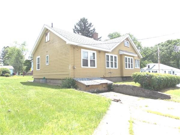 35 Rolfe Avenue Shrewsbury, MA 01545 - Photo 2 of 15 Gallery Image 2