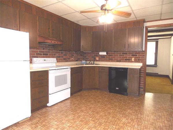 35 Rolfe Avenue Shrewsbury, MA 01545 - Photo 3 of 15 Gallery Image 3