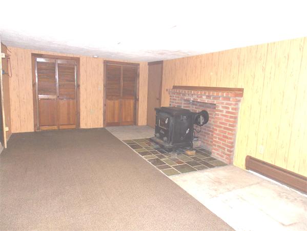 35 Rolfe Avenue Shrewsbury, MA 01545 - Photo 10 of 15 Gallery Image 10