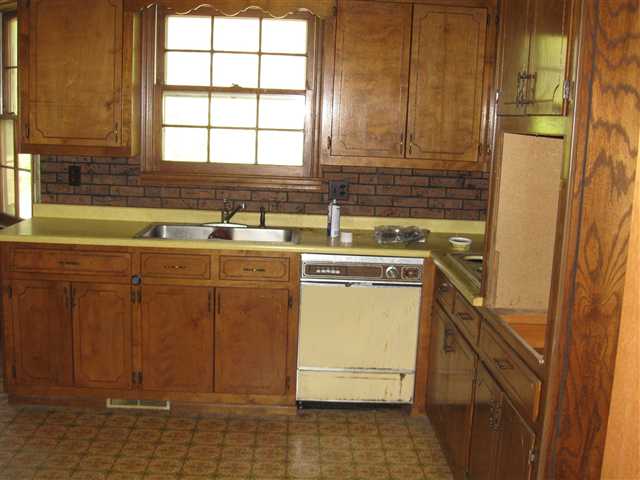 11611 Augusta Road Honea Path, SC 29654 - Photo 3 of 9