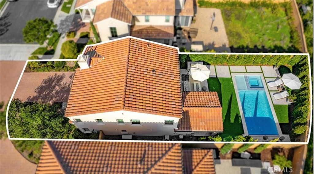 179 Hargrove Irvine, CA 92620 - Photo 26 of 27 a view of a balcony with potted plants