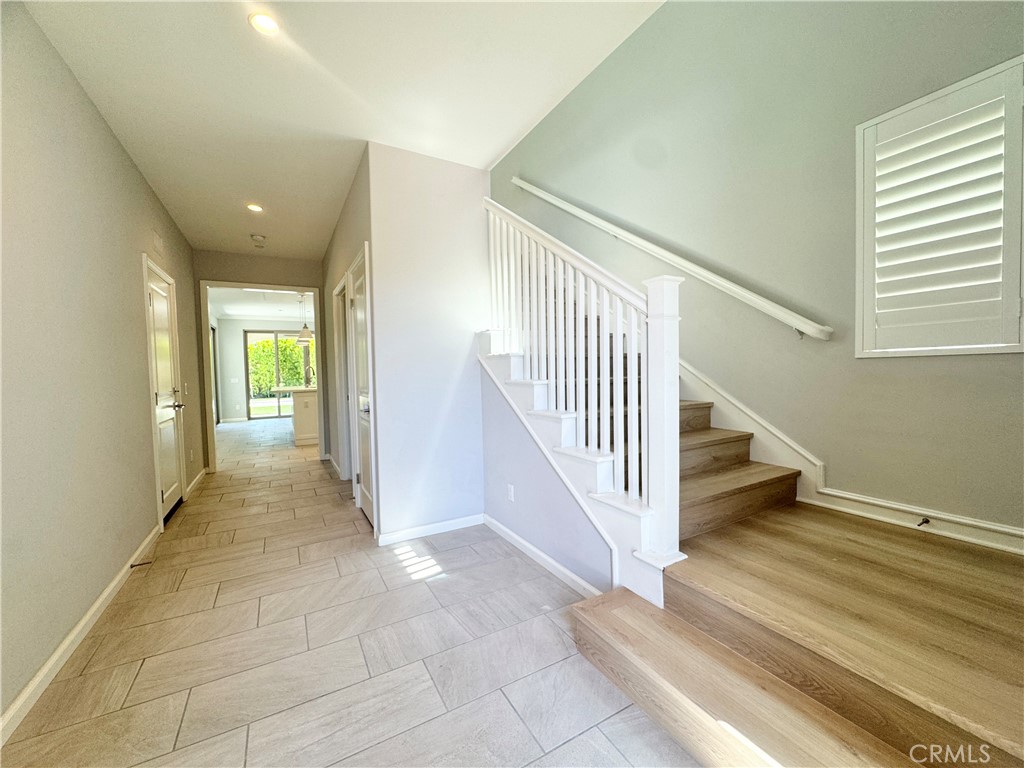 179 Hargrove Irvine, CA 92620 - Photo 3 of 27