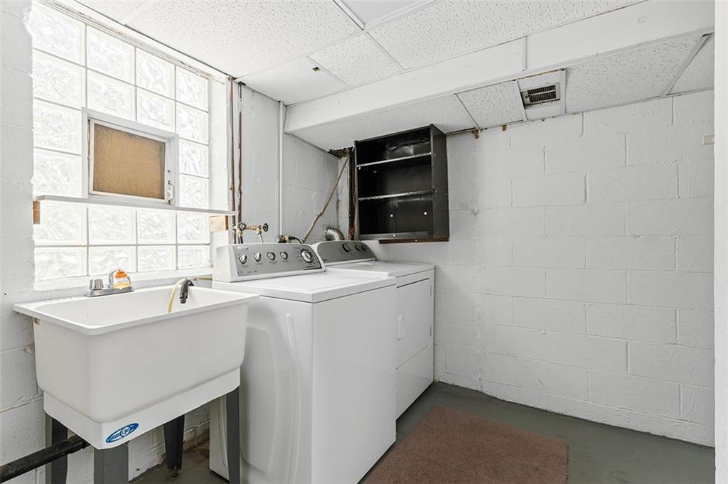 1620 Greentree Road Pittsburgh, PA 15220 - Photo 15 of 20 Gallery Image 15