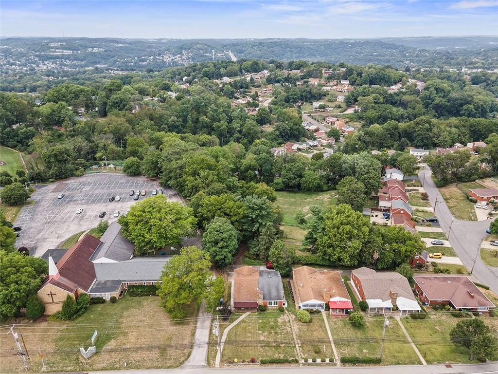 1620 Greentree Road Pittsburgh, PA 15220 - Photo 18 of 20 Gallery Image 18