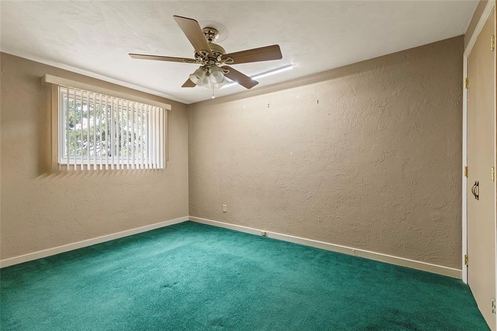 1620 Greentree Road Pittsburgh, PA 15220 - Photo 9 of 20 Gallery Image 9