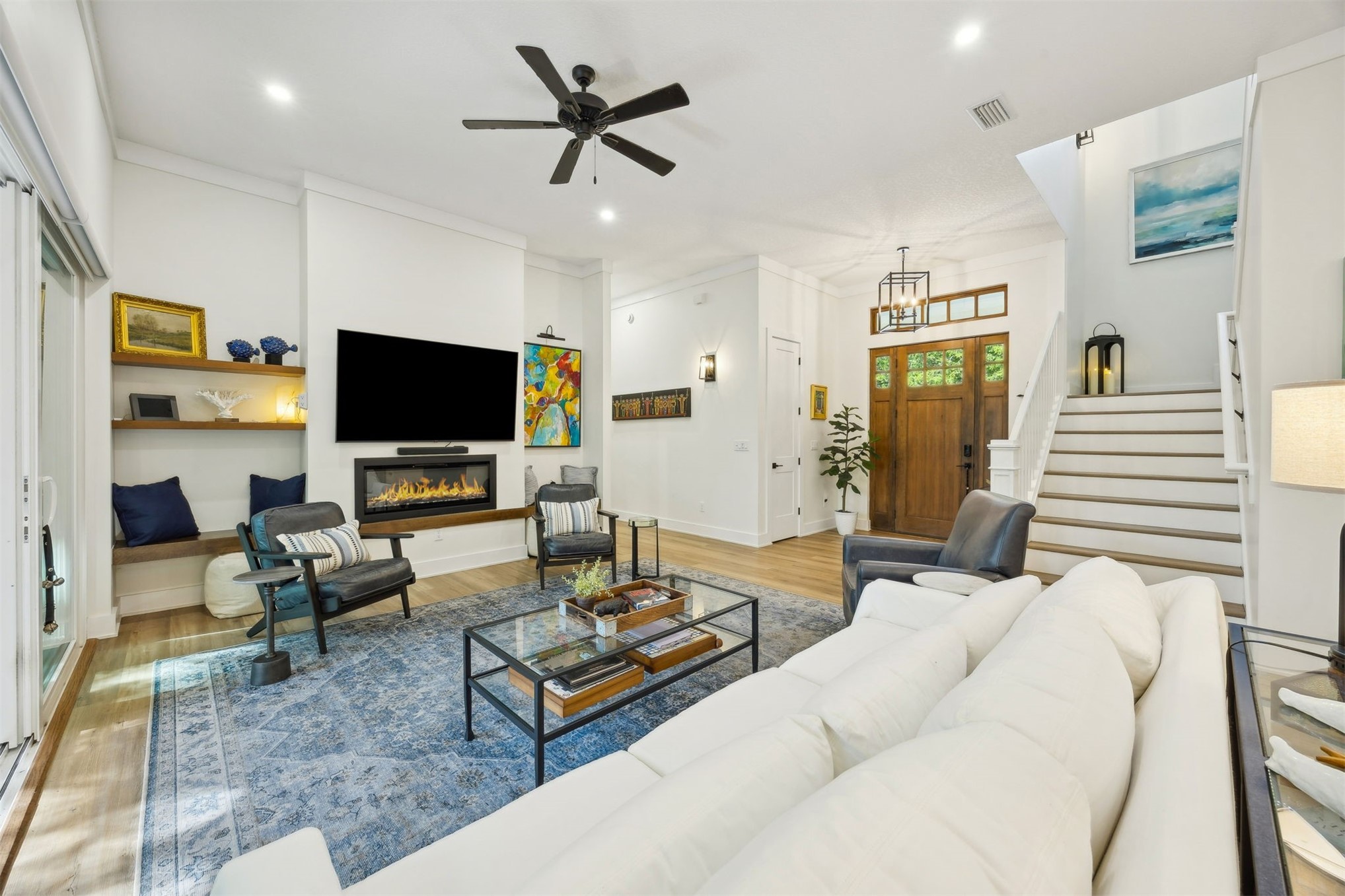 45 Beachwood Road Amelia Island, FL 32034 - Photo 4 of 41 a living room with furniture and a flat screen tv