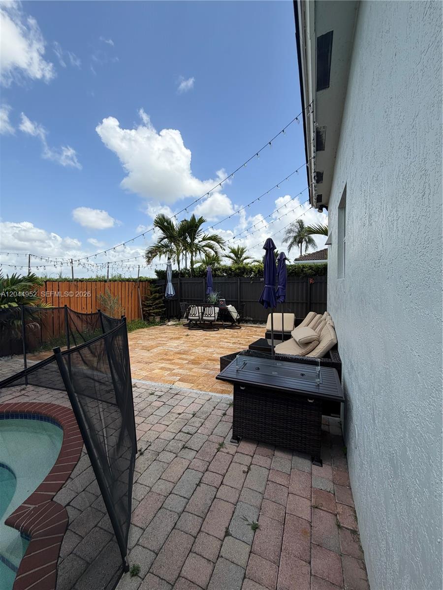 8208 Southwest 166th Place Miami, FL 33193 - Photo 21 of 37