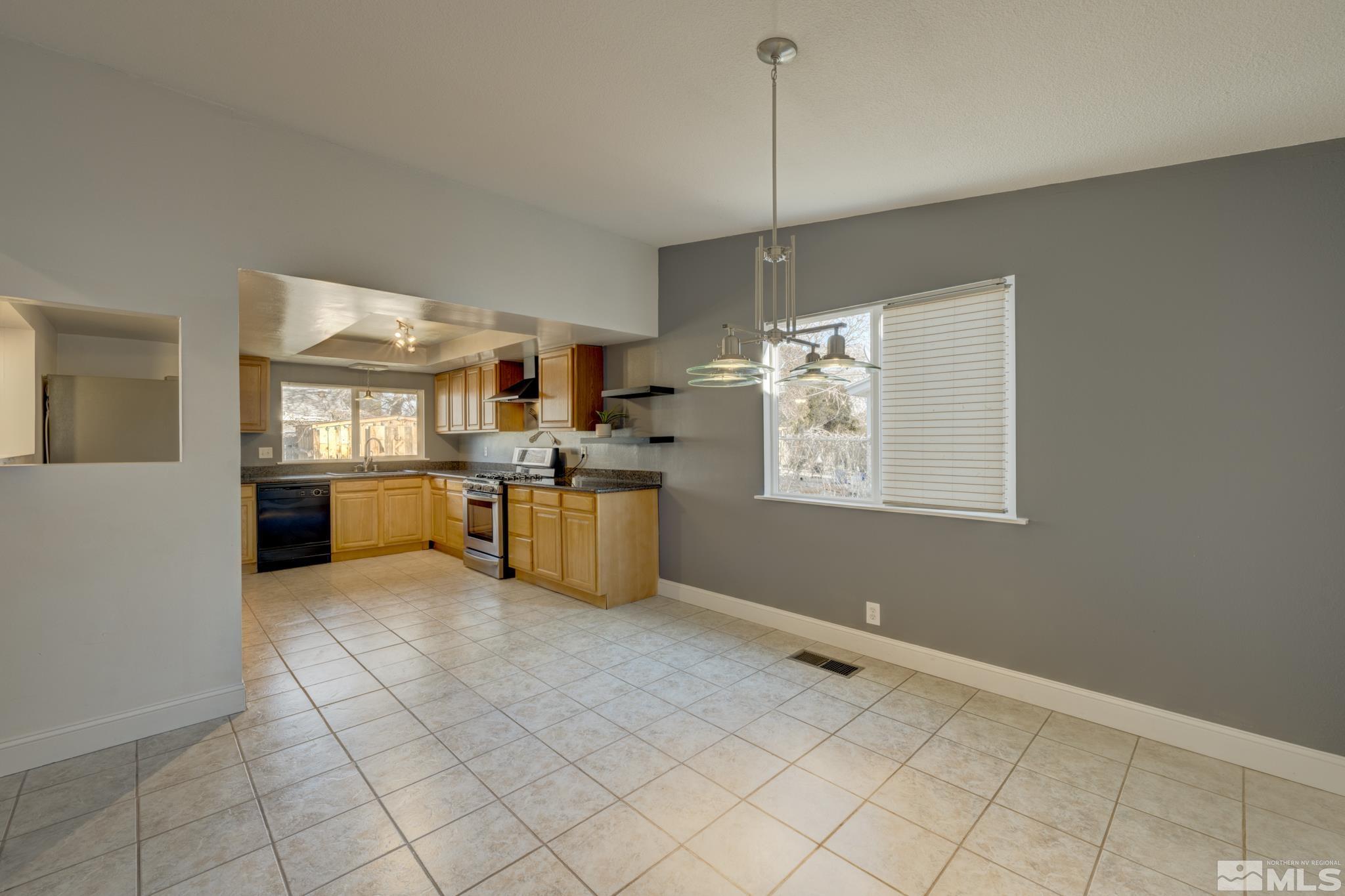 4615 Spring Drive Reno, NV 89502 - Photo 7 of 31 Photo 7