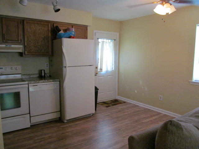 5305 Starkey Road Roanoke, VA 24018 - Photo 4 of 19 Kitchen