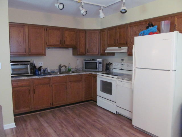5305 Starkey Road Roanoke, VA 24018 - Photo 5 of 19 Kitchen