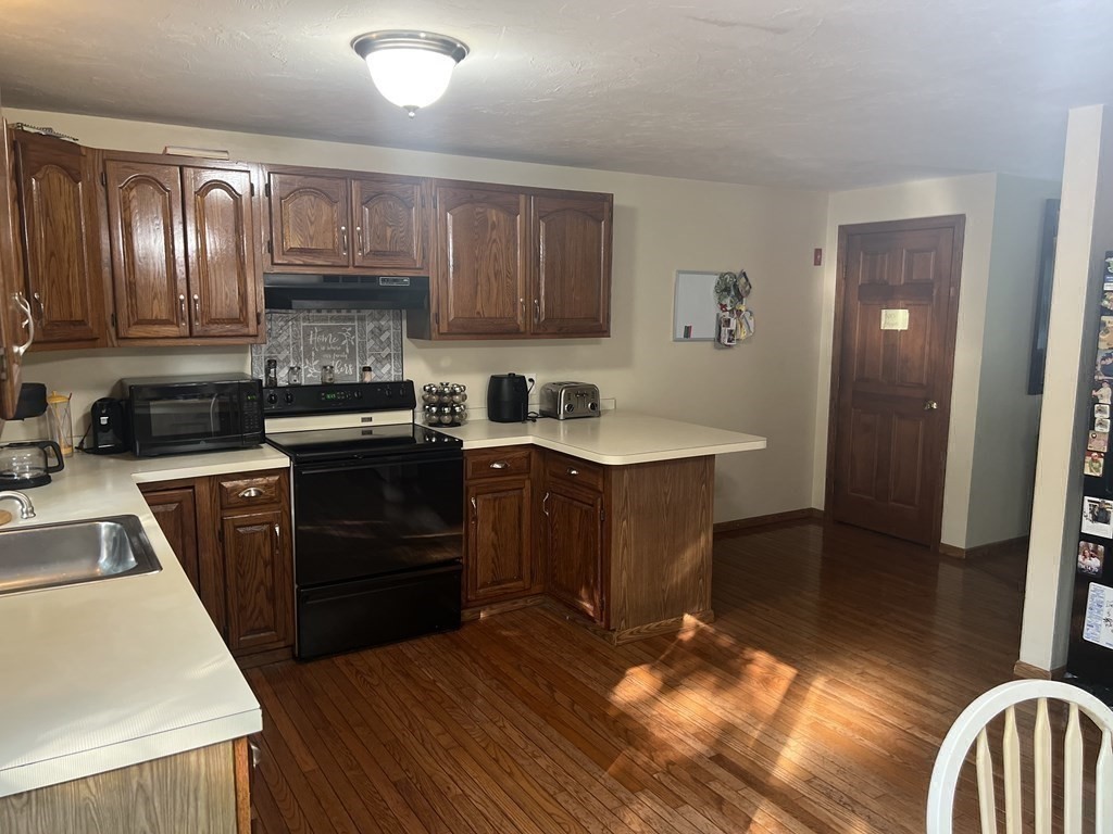 102 Scadding Street, Unit 102 Taunton, MA 02780 - Photo 7 of 17 Gallery Image 7