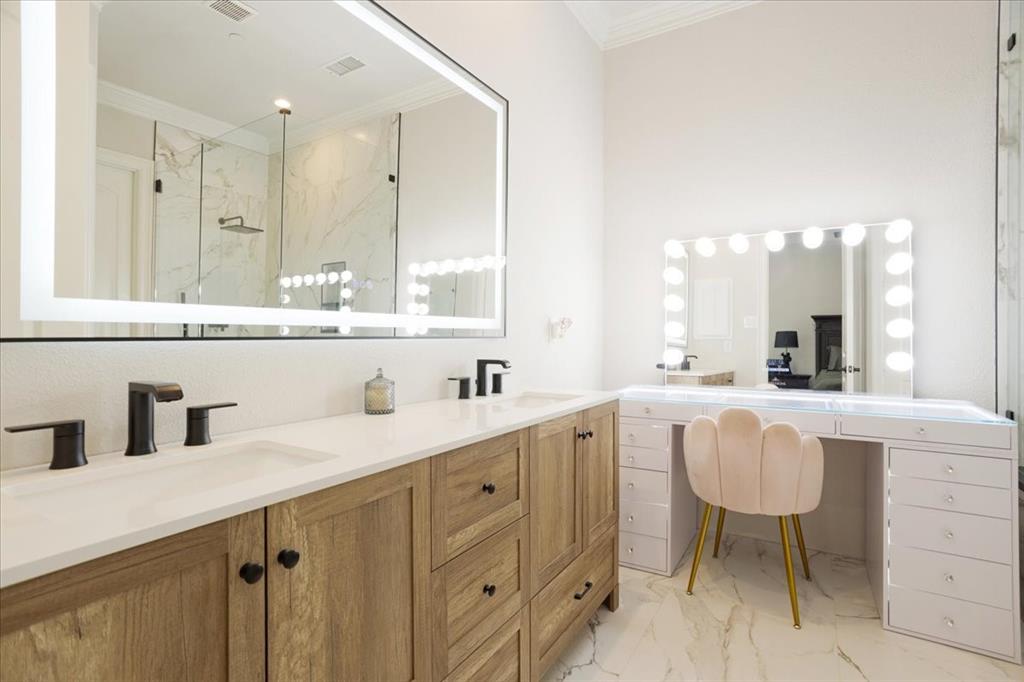 7940 Bishop Road Plano, TX 75024 - Photo 25 of 36 a kitchen with sink and cabinets