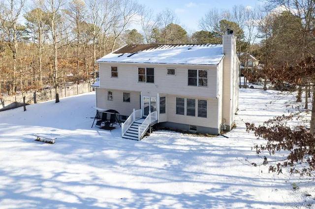 $840,000 | 400 Eastport Manor Road, Manorville, NY 11949