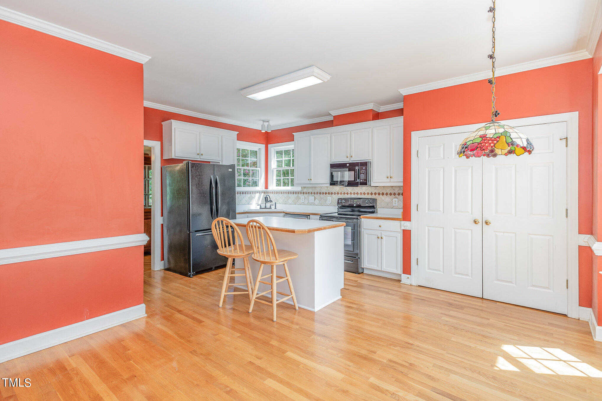 8101 Halethorpe Drive Raleigh, NC 27613 - Photo 8 of 23 009_bc4a0842-edit_652