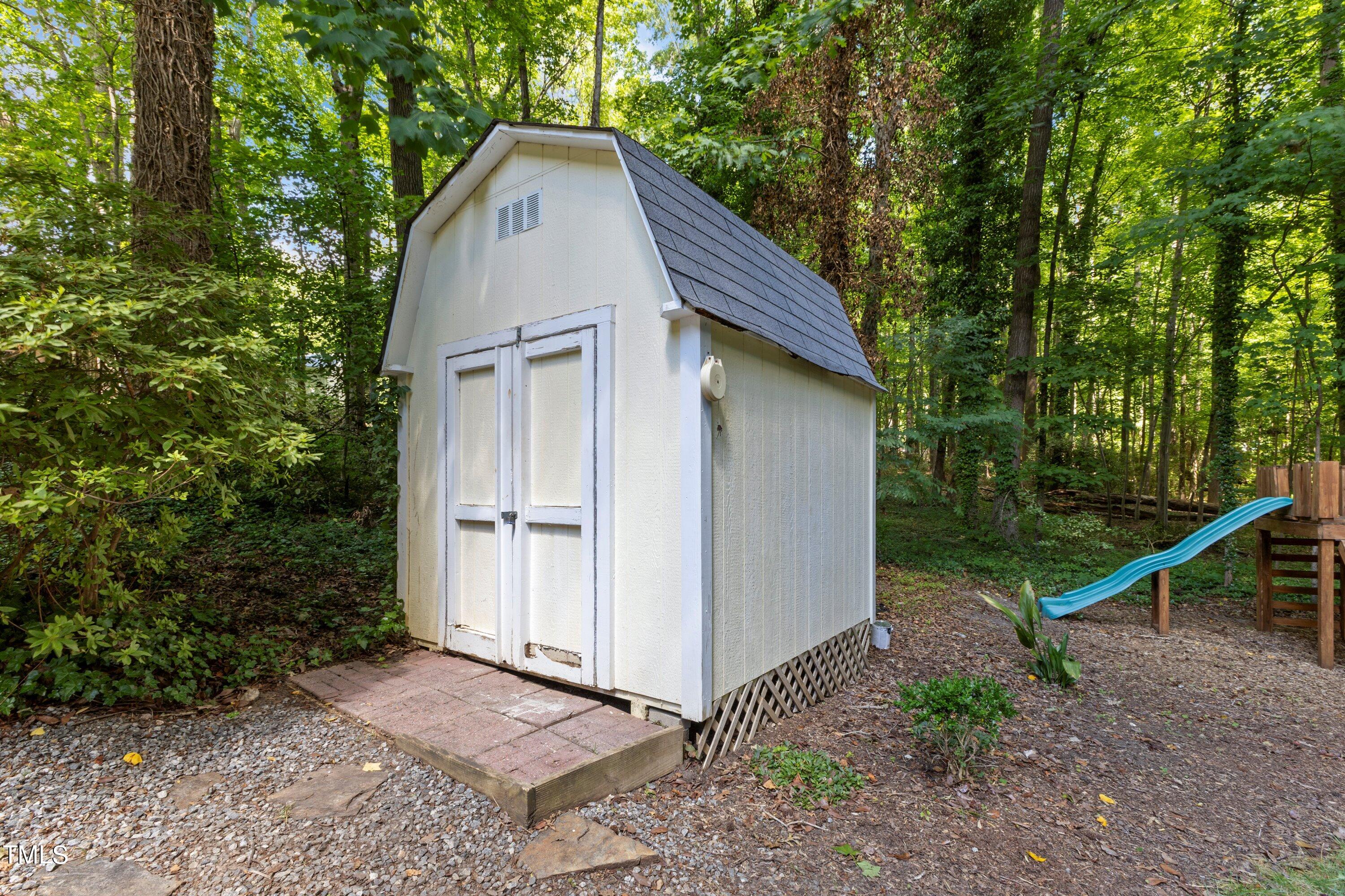 122 Canterfield Road Cary, NC 27513 - Photo 60 of 65 67-20240610122 Canterfield Rd018